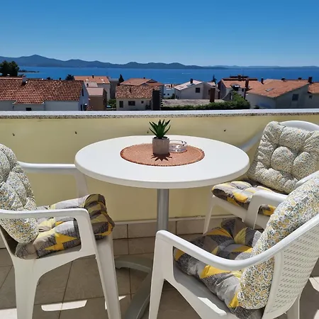 Mit Balkon, Meerblick, Pool Und Bbq * Zadar